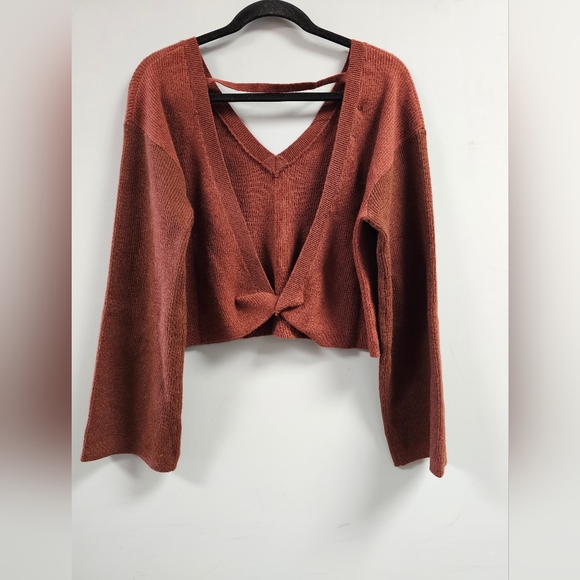 Women's FLX Ribbed Open-Back V-Neck Sweater - Picture 3 of 4